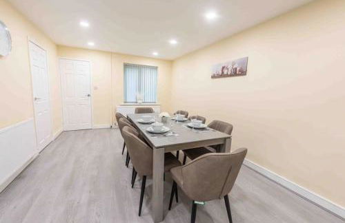 Beautiful, Peaceful, 5 Bedroom home with Hot Tub! - Foto 12