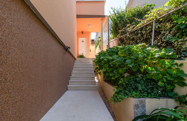 Melita Lara - Foto 14