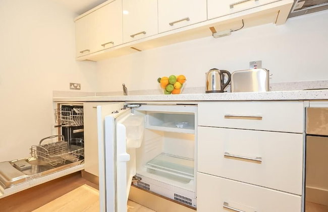 St. Stephen's Green Apartments - Photo 18