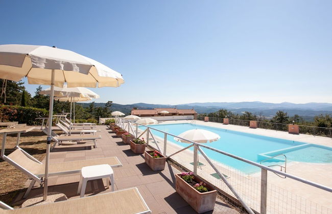 Al Castelluccio - Photo 1