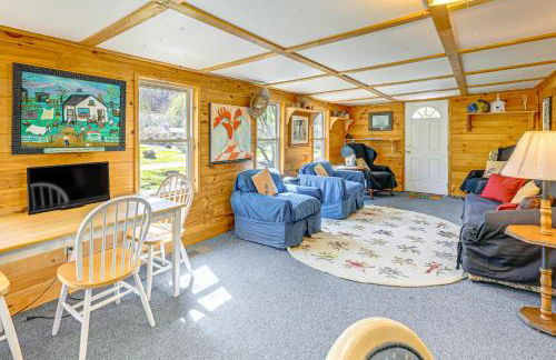 Fire Pit and Decks Creekside Cabin in Robbinsville - Foto 12