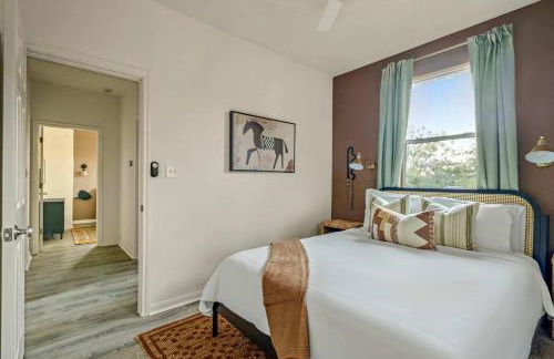 The Backyard Bliss - 4BR Heated Pool & Ping Pong - Foto 26