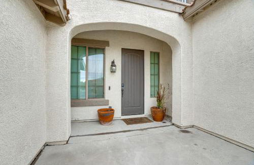 Pool, Views and Ample Space! Sunny Goodyear Retreat - Foto 39