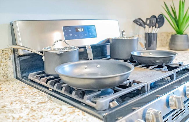 Elegant Country Retreat With Serene Patio Haven - Foto 17