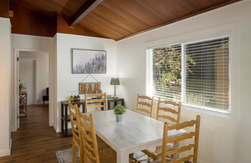 The Brook Ave Bungalow - Photo 15