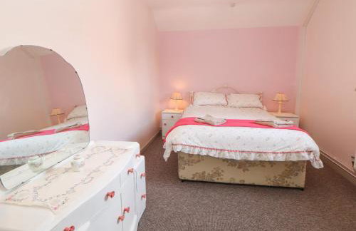 Ford Coach House Cottage - Photo 13