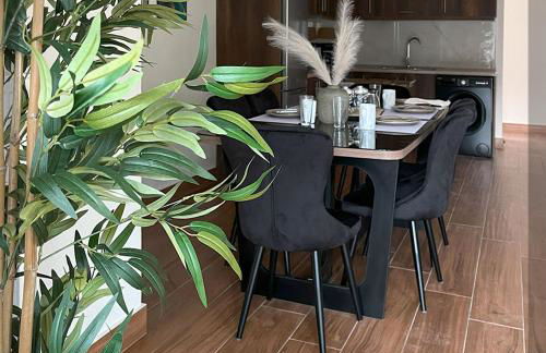 Favelas Luxury Apartments - Photo 31