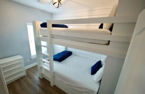 6 BR-Seaside Cotton-Heated Pool-Game Room with Pool Table - Photo 21