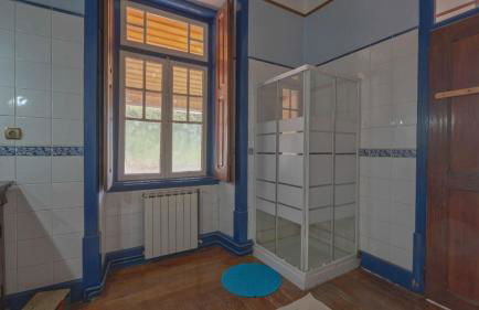 Large, converted farmhouse with pool - Foto 43