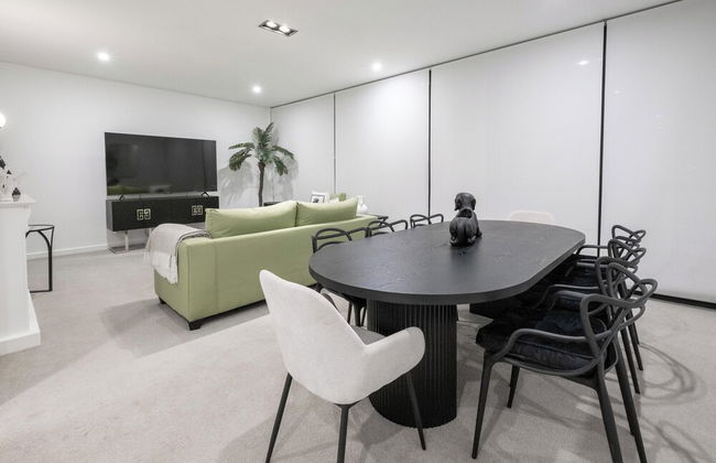 Apartments by the International - Foto 16