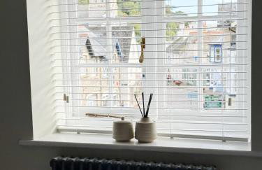 PRIMROSE COTTAGE, Sleeps 5, Stylish Cottage, Central, Close to Beach, shops and restaurants - Foto 25