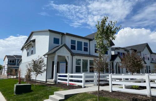 Great Location Sleeps 8 with 5 Beds and 3 Baths - Foto 3