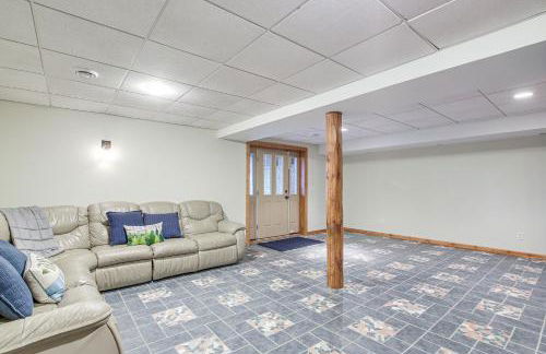 Family Home with Indoor Pool about 2 Mi to Elkhart Lake! - Foto 19