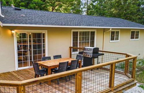 Spacious Cozy and Renovated Mountain Retreat - Foto 48