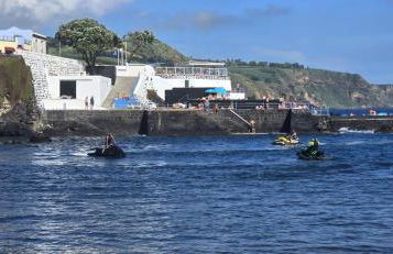 Inside The Sea - Photo 19