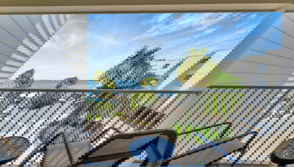 Condo less than 5 min from Airport with Sunset Views - Foto 1, Imagen principal