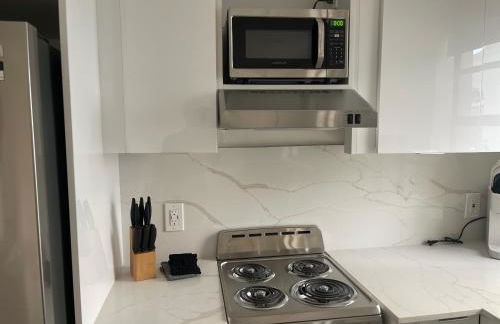 Transit-Friendly Flamingo Park Hideaway - Foto 66