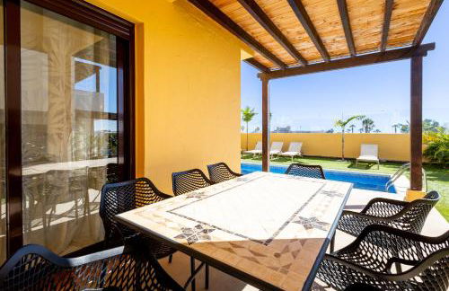 VILLA WITH 4 BEDROOMS AND PRIVATE HEATED POOL - Foto 32