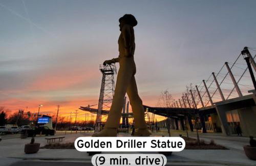 Stylish 1BR Near BOKCntr-Gym,Lounge,Balcony,Pet OK - Foto 44