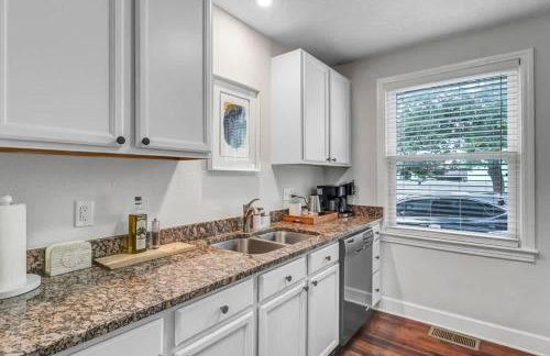 Modern 2 BR Condo - 2 block from San Marco - Foto 6