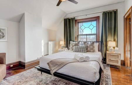 Noble Mansion 7 Bedrooms w Hot Tub Firepit & BBQ - Foto 22