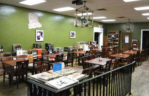 The Montgomery Manor - 5 Bedroom 4 Bath with Pool and Garage - Foto 43