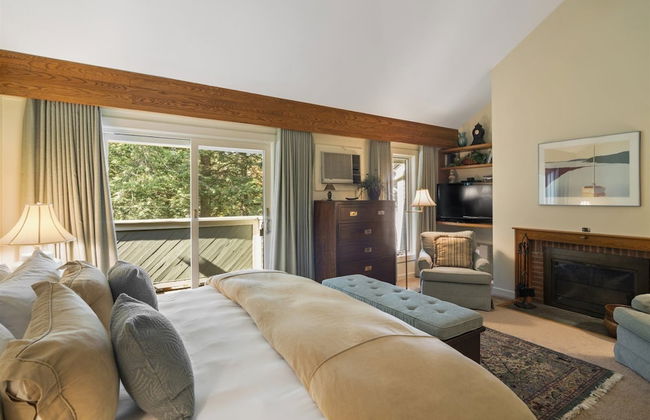 Brookside 2 BR at Topnotch - Photo 3