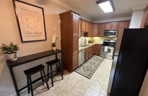 Upscale 2BR condo in Bocage area - Foto 8