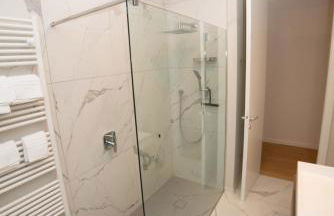 Little Marina Apartment - Lake Como East Side - lake front - Foto 11