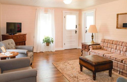 The Little Farmhouse at Garrison Farmstead near Greensburg KY - Foto 4