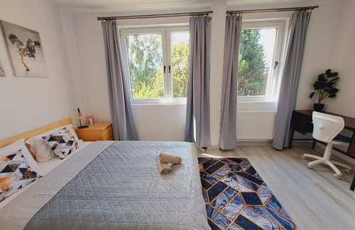 Limanowa Sunriser Apartment - Photo 9