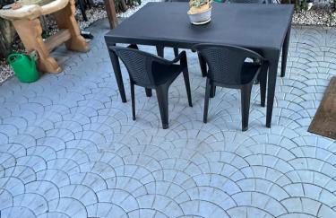 La casa dei piloti, intero alloggio con giardino privato, 2 camere da letto e 2 bagni - Foto 43