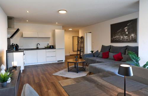 Jellys Apartment - 70qm - Balkon - Küche - Parken - 2x smart TV - King Size Bett - nur 5min zum Europa Park - Foto 1