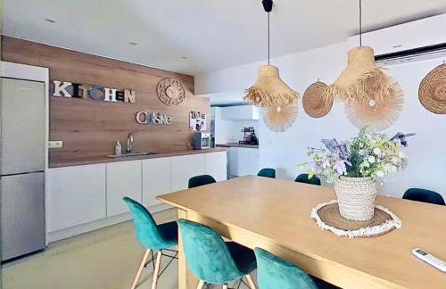 Charming Patio Villa With Private Pool - 6BR - In The Heart of Playa den Bossa - Walk To Ushuaïa, Hi & The Beach! - Photo 7