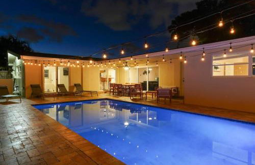 3BR HEATED POOL CLOSE TO BEACH - Foto 1