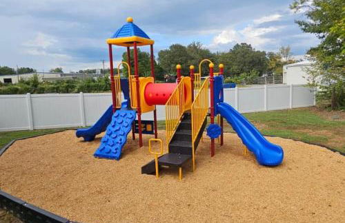 3BR Family Home! GAMES! Playground! - Foto 13