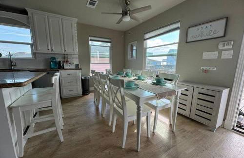 Private beach access -360 Water Views - Upscale home - Second Row - Foto 12