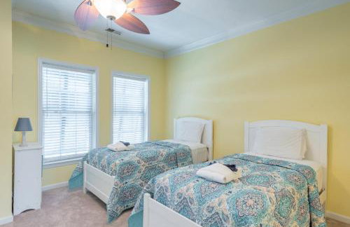 Water's Edge 103 - Bright 3BR/3BA Townhome - Pool - Fishing Dock - Foto 33
