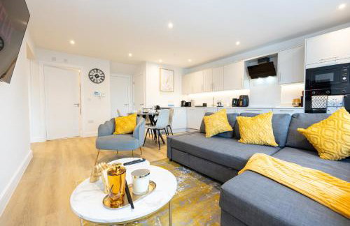 Modern 2 Bed near Wythenshawe Hospital and Manchester Airport With Parking - Foto 2