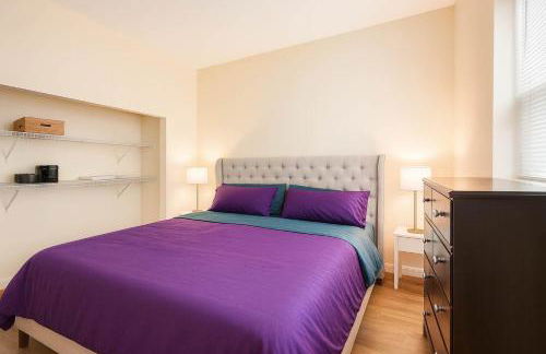 Soulard King 1BR w Washer & 370 Mbps Wi-Fi - Foto 11