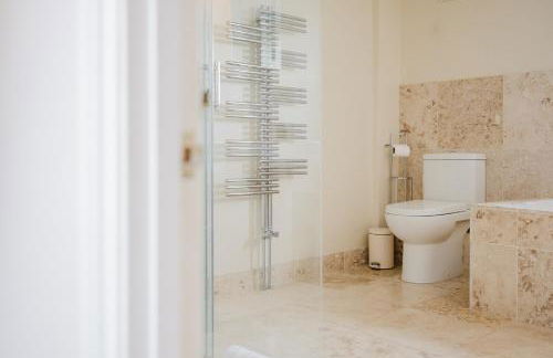 Mulberry Cottage - Stunning 5 Bed in Wiltshire! - Foto 12