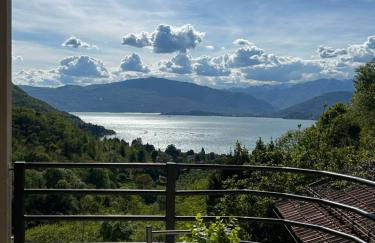 Il sorriso del lago - Foto 1