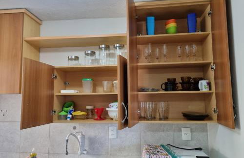 Apto 2 quartos, cond fechado, com vaga, 4º andar por escadas - Foto 7