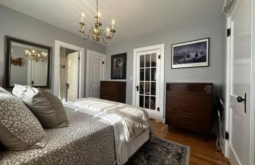 Elegant Escape 2 blocks to Historic downtown - Foto 21