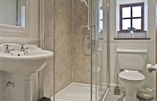 Carole's Cottage - Private Parking, Sea Views, Garden & Close To Harbour & Beach - Foto 13