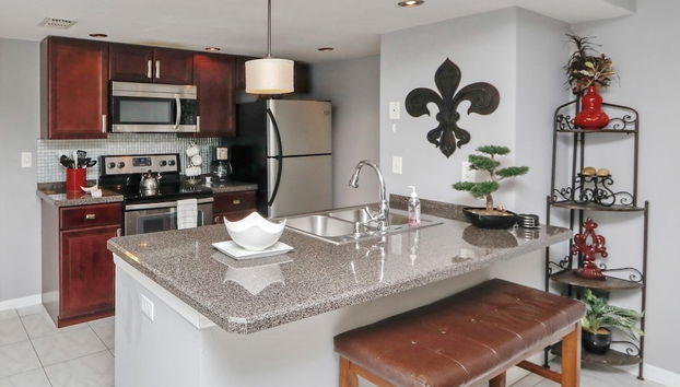 HARRY POTTER LIVES HERE! Unforgettable Home, Pool, Sleeps 8, Near Dis, LOW Rates! - Foto 2, Profilbild