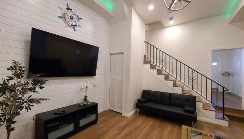 Arctic House- Walk to the Casinos, Outlets & More! - Foto 2