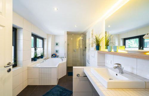 Ferienhaus Landlust - Erholung mit Fasssauna und Whirlpool nahe Binz! - Foto 19