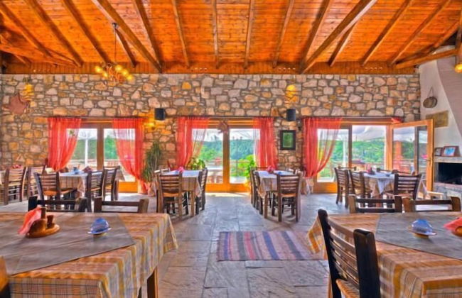 Hotel pool bar Tsigoura - Foto 11