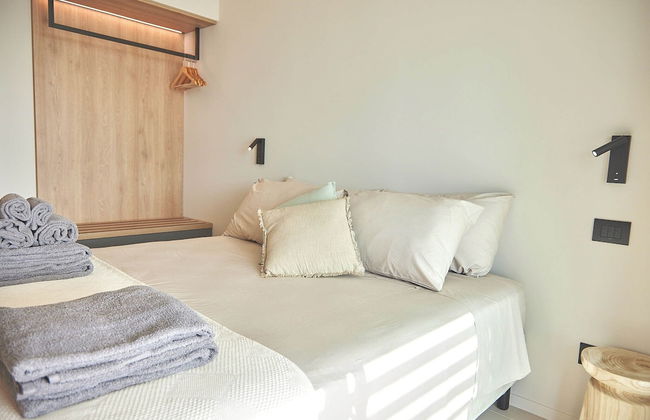 White Coast - Photo 9